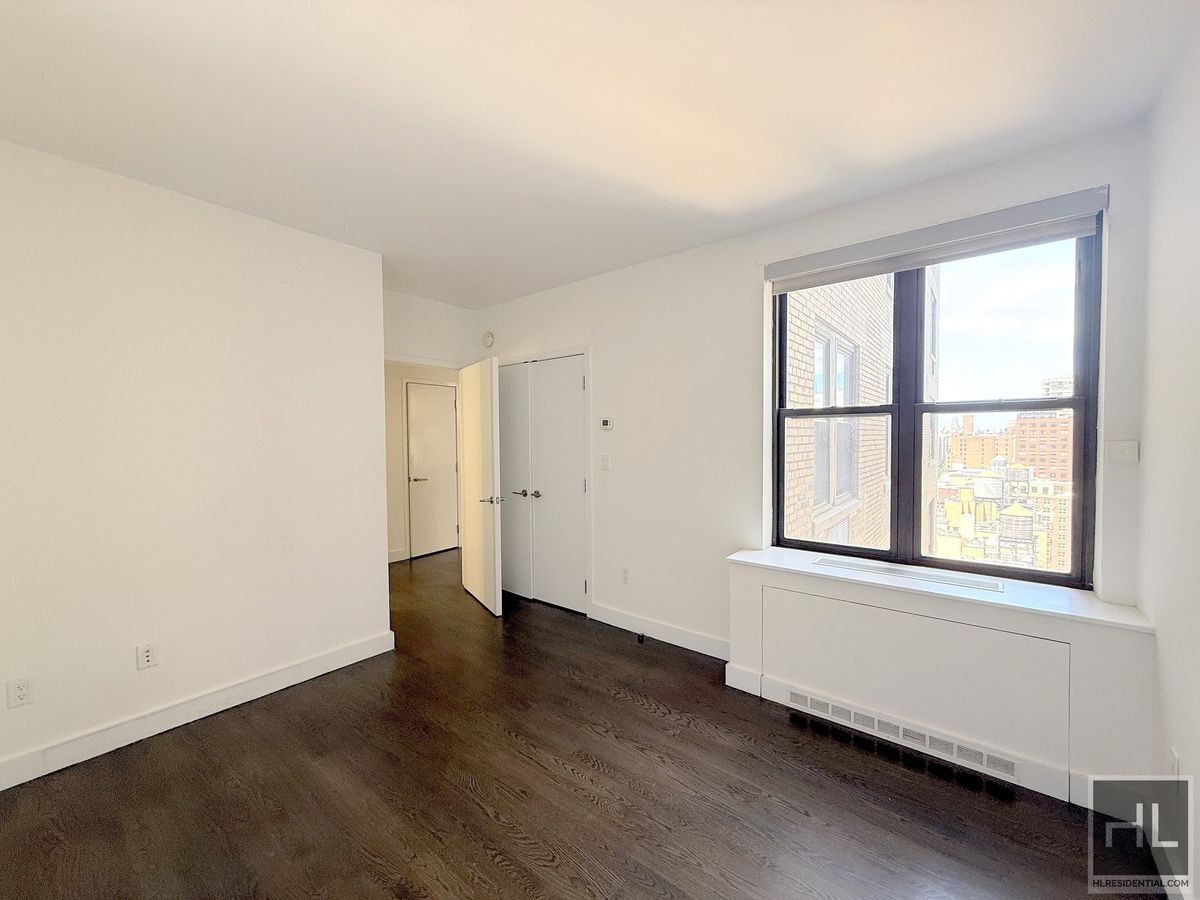 Building Photo - NO FEE 2 bed 2 bath with laundry in unit. | 21st floor | upper west side.