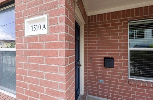 Building Photo - 1510 Robin St