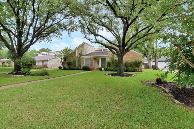 Building Photo - 15326 Glamorgan Dr