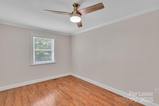 Building Photo - 1755 Simplicity Rd