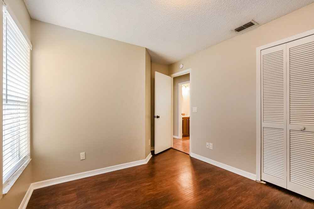 Building Photo - 1820 Greenbrook Ct