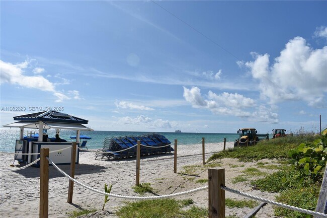 Building Photo - 6365 Collins Ave