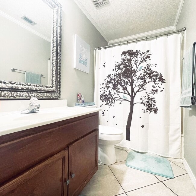 Building Photo - 3bedroom in Fort Walton