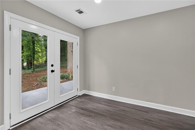 Building Photo - 1540 Spender Dr