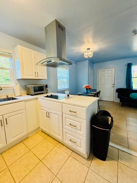 Building Photo - Rebecca