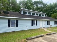 Building Photo - 100 Sayemore Dr