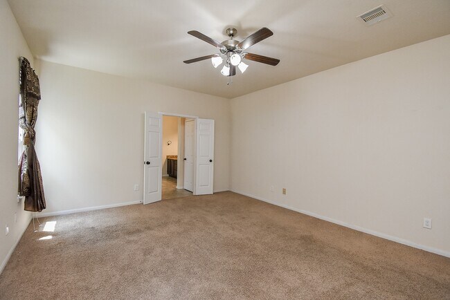 Building Photo - 20810 Fair Walnut Way