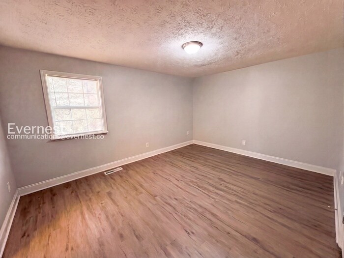 Building Photo - 426 Park Ridge Cir