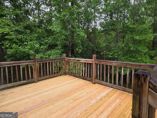 Building Photo - 200 Deer Rd