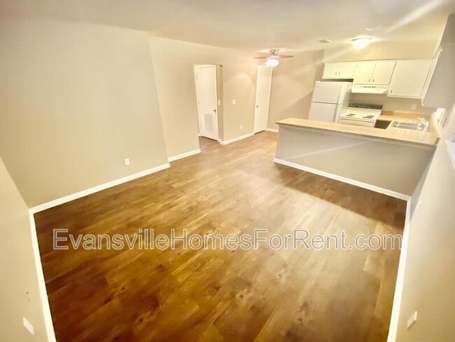 Building Photo - 1012 Mary St