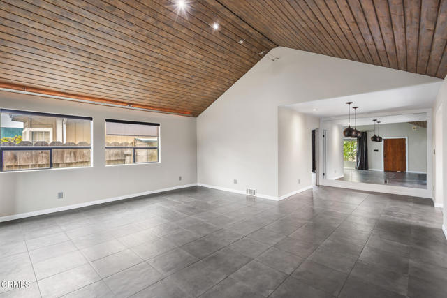 Building Photo - 153 San Fernando Ave