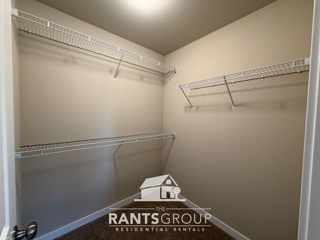 Building Photo - 416 - Leah's Landing