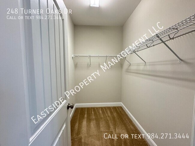 Building Photo - 248 Turner Oaks Dr