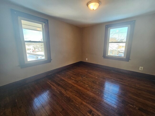 Building Photo - 3-bedroom 1-bath home 44314