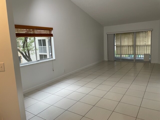 Building Photo - 9153 SW 141st Pl