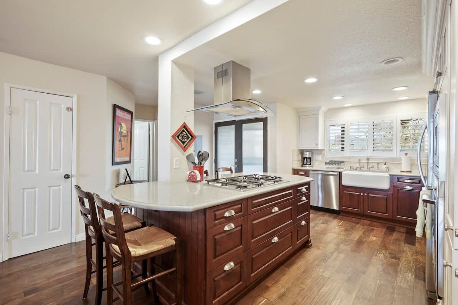 Building Photo - 239 S Helix Ave