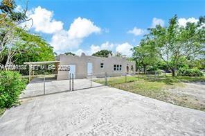 Building Photo - 1301 Sharar Ave