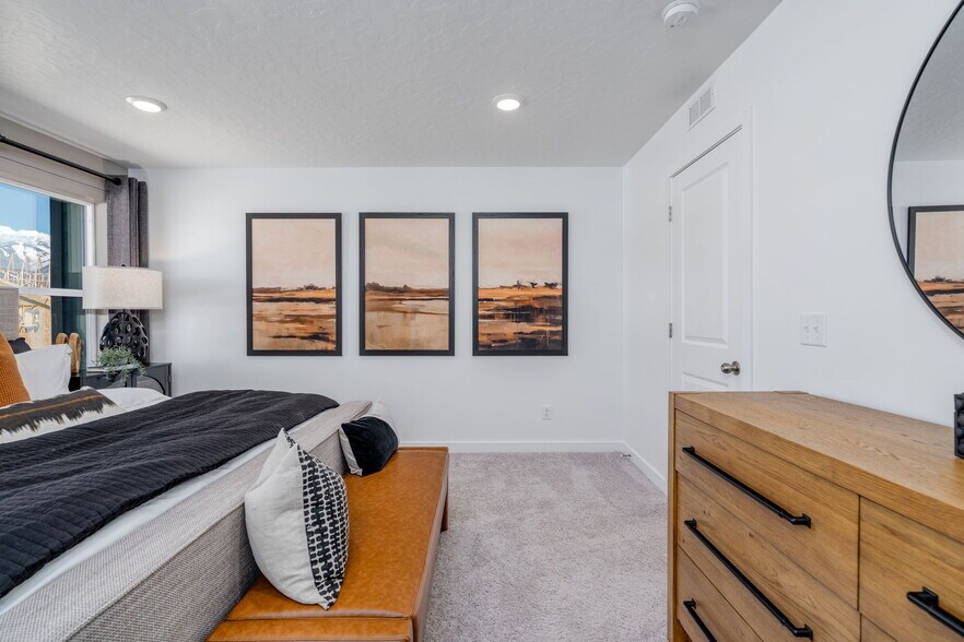 Building Photo - 1566 N Summer Spgs Cv