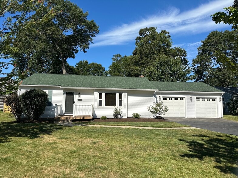 Primary Photo - 37 Covington Dr