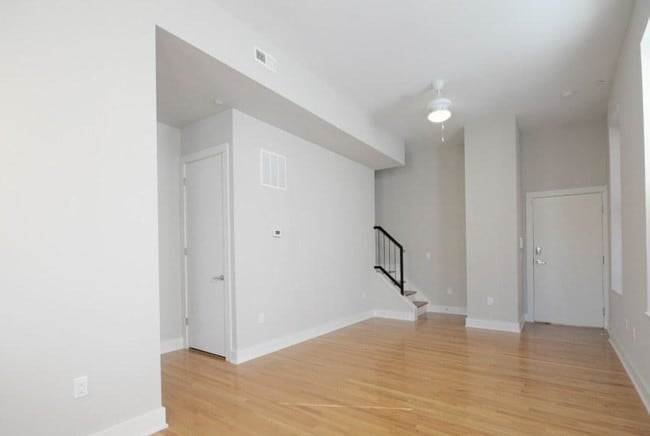 Building Photo - Mercer Commons