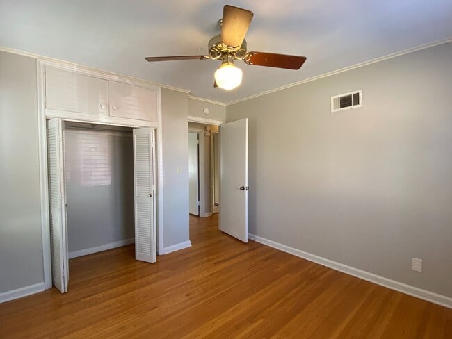 Building Photo - 3 bedroom House