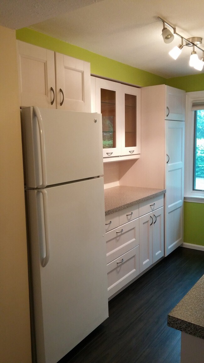 Building Photo - 32 Webster Ct