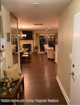 Building Photo - 64 Holly Dr