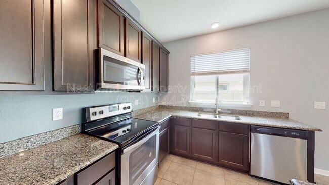 Building Photo - 3718 Ruby Kinglet Dr