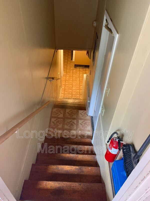 Building Photo - 227 NW 23rd St