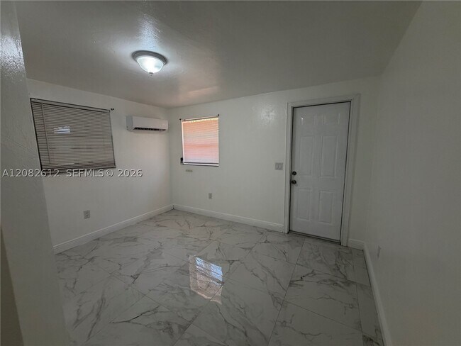 Building Photo - 4265 NW 5th Ave