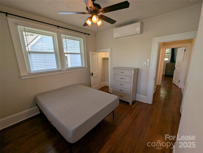 Building Photo - 28 Woodrow Ave