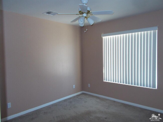 Building Photo - 9641 Vista Del Valle