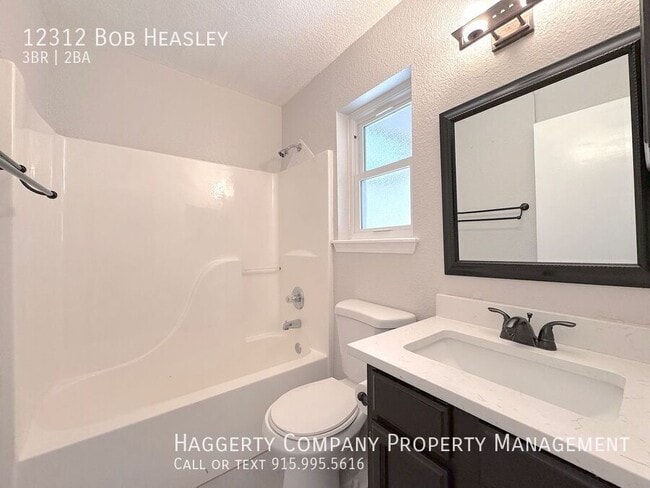 Building Photo - 12312 Bob Heasley Dr