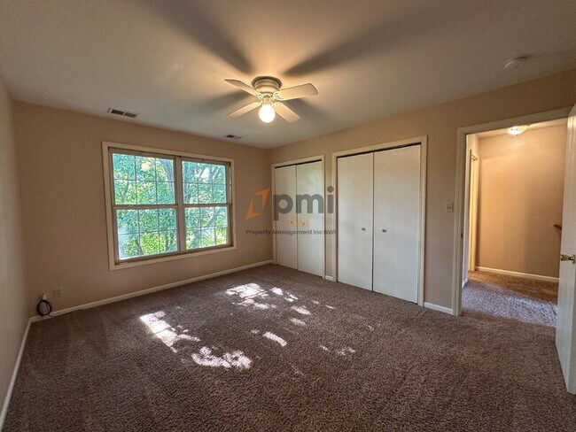 Building Photo - 678 Dearborn Rd