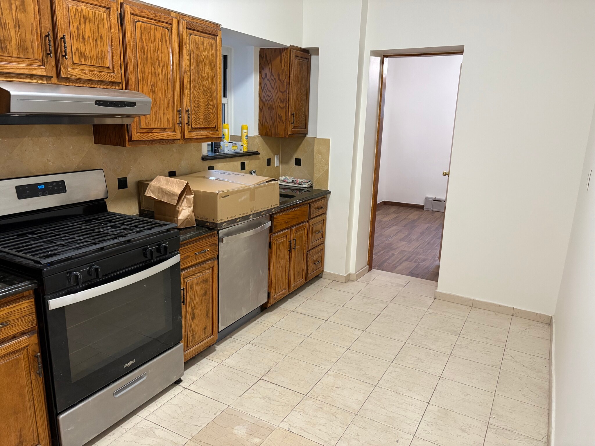 Kitchen - 3055 32nd St