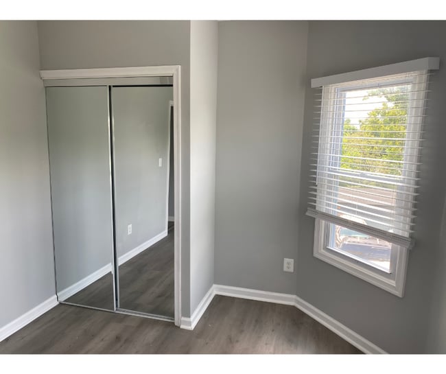 Building Photo - 2933 Presstman St