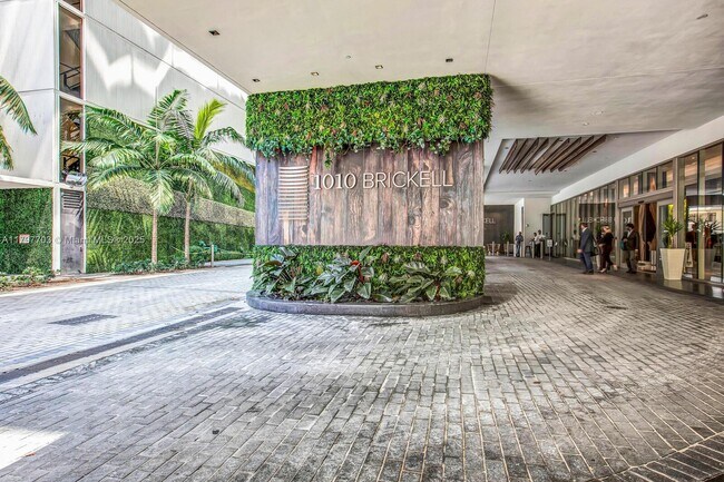 Building Photo - 1010 Brickell Ave