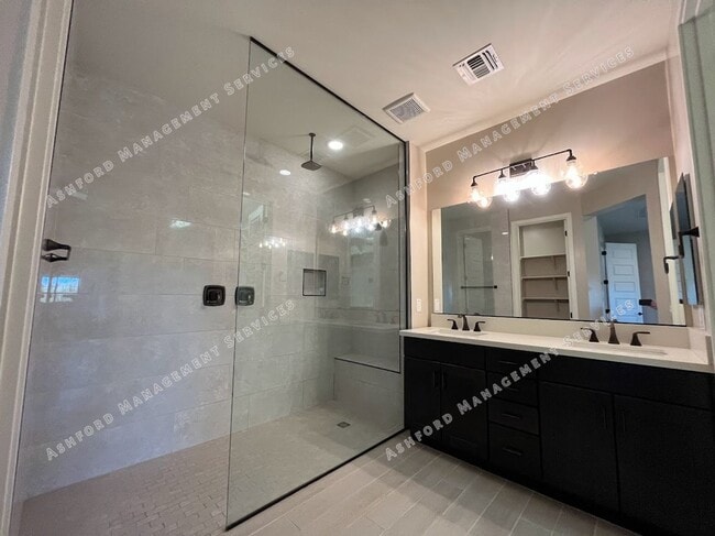Building Photo - BEAUTIFUL 3 BEDROOM 2 BATHROOM HOME IN PEORIA