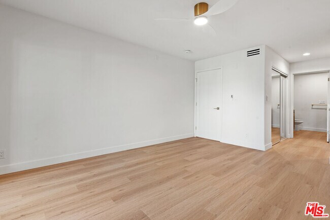 Building Photo - 5500 Torrance Blvd