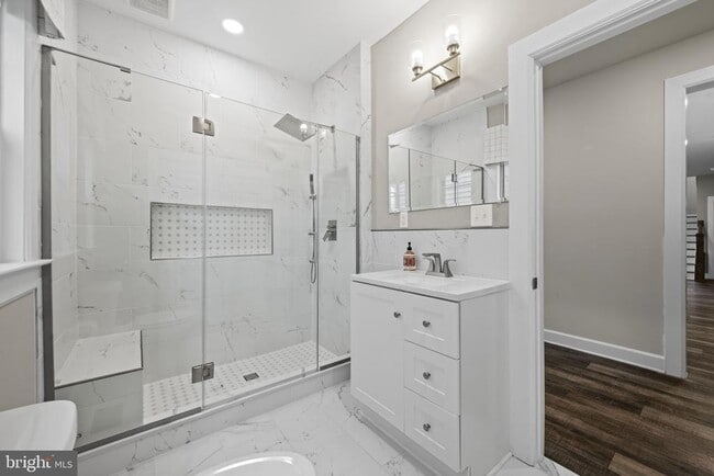 Building Photo - 7147 Starmount Ct