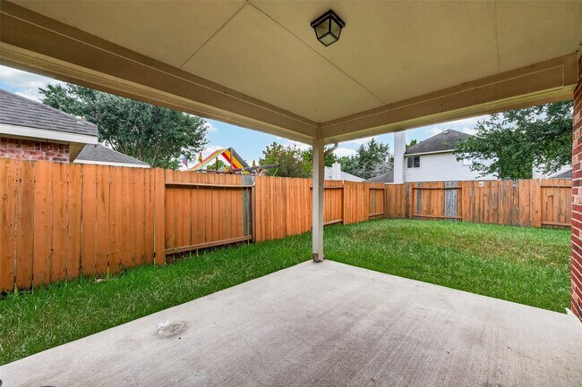Building Photo - 5006 Juniper Walk Ln