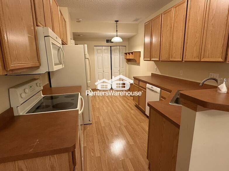 Building Photo - 17058 Embers Ave