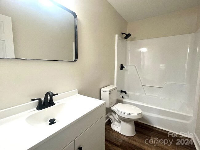 Building Photo - 505 Afton St