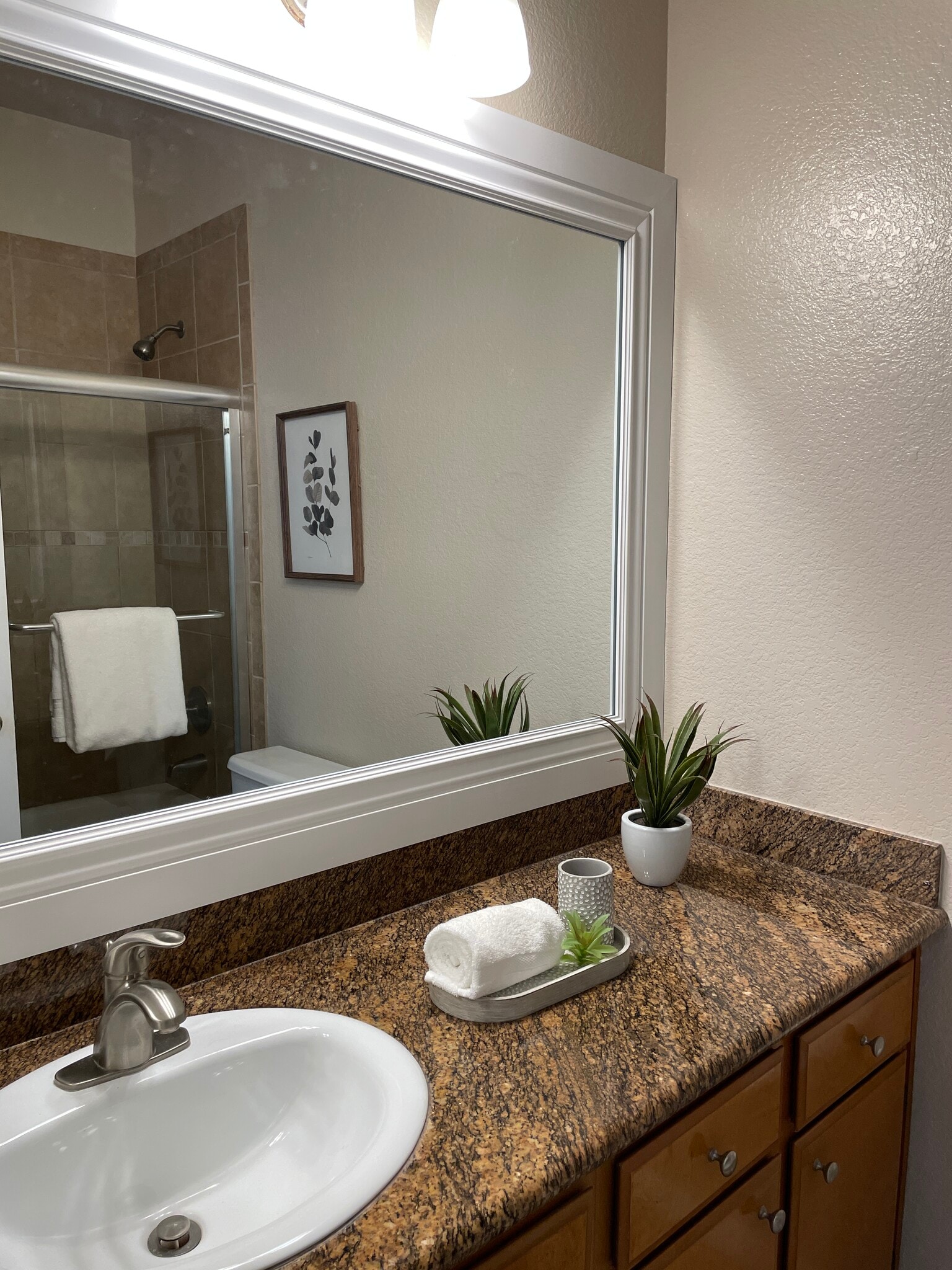 Building Photo - 7128 Cross Creek Cir