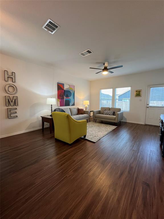 Building Photo - 1200 Rio Frio Ln