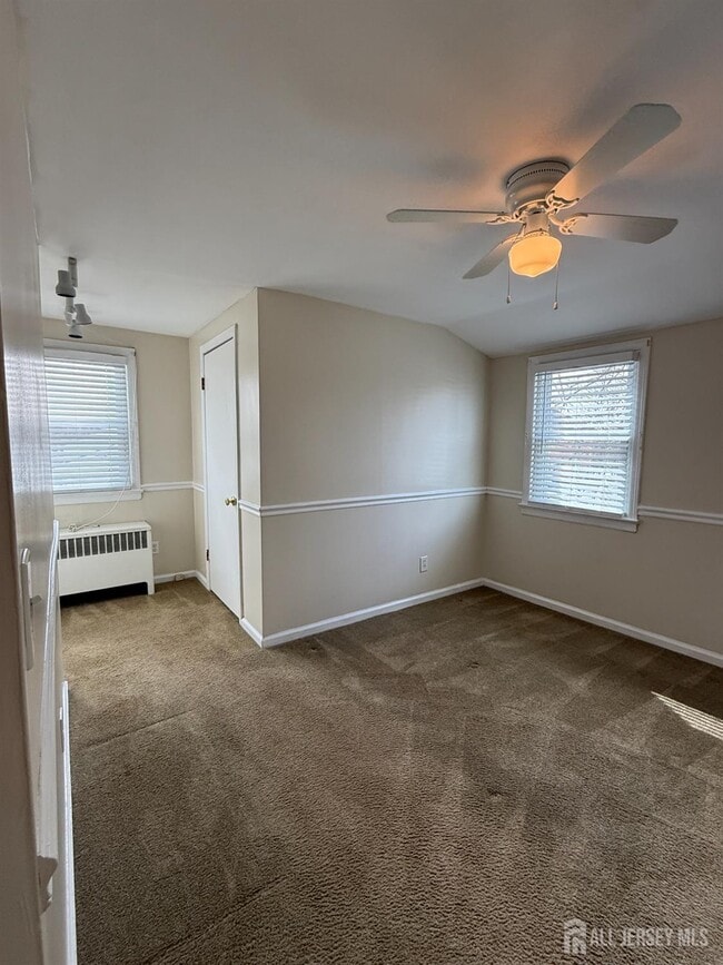 Building Photo - 20 Broadway