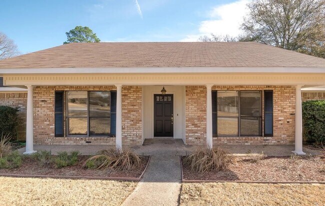 Building Photo - 4800 Gretna Green Ln