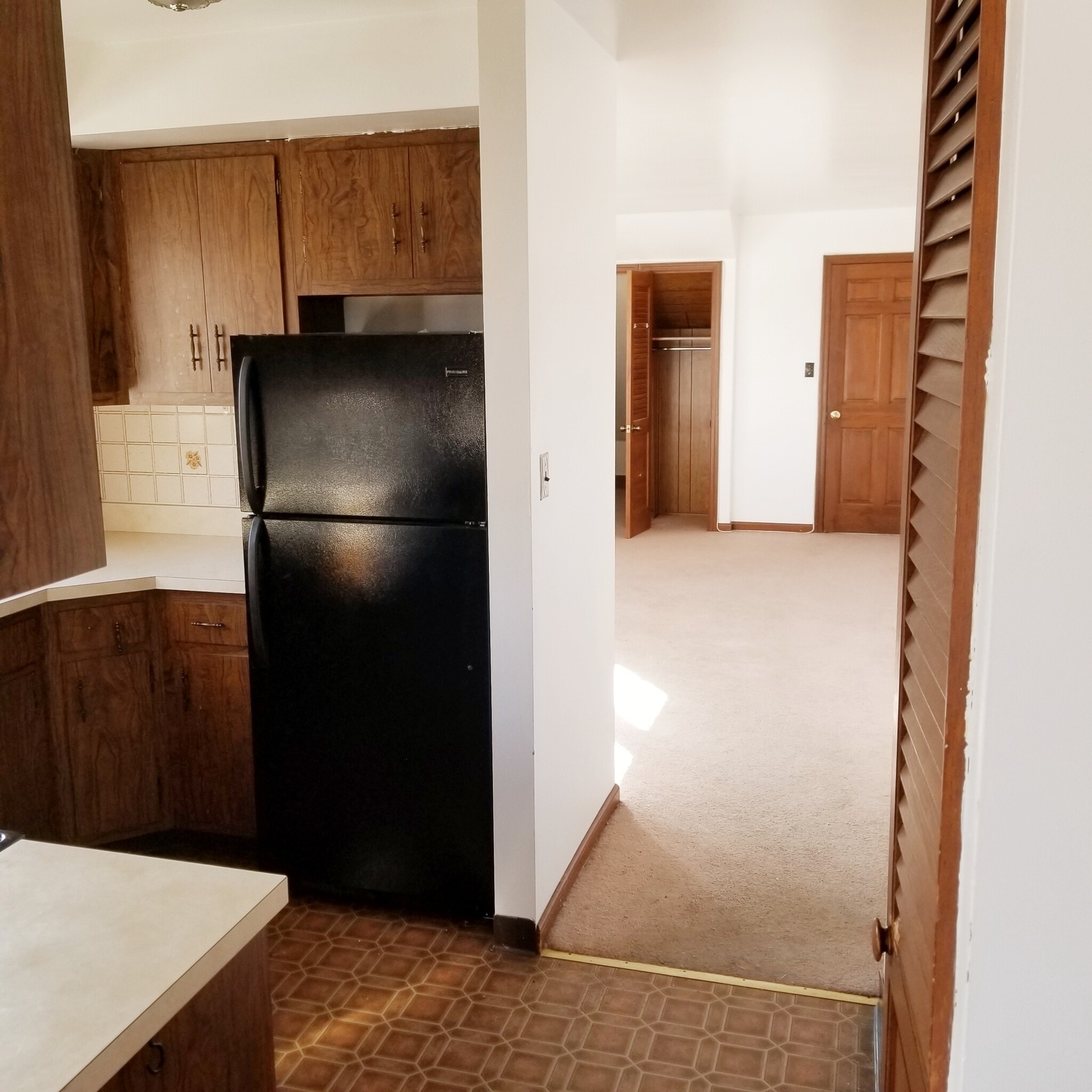 Building Photo - 573 Krumkill Rd