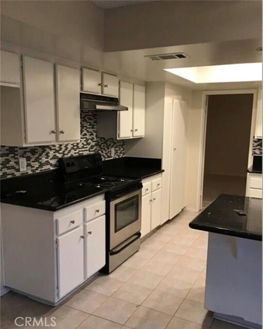 Building Photo - 13693 San Juan Ct