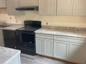 Building Photo - 184 Legion Ln
